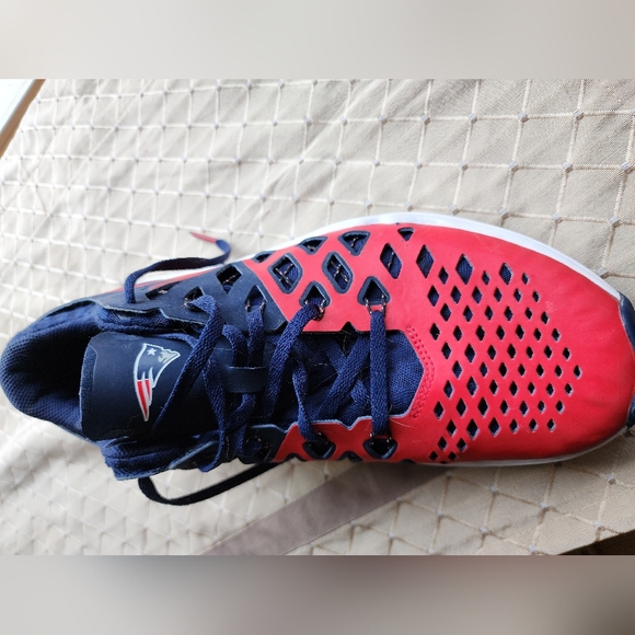 New England Patriot Sneakers - Picture 3 of 4